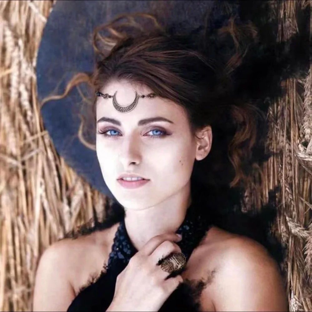 Crescent Moon Head Chain Vintage Style Headwear Hollow Pattern Gypsy‎ Bohemian